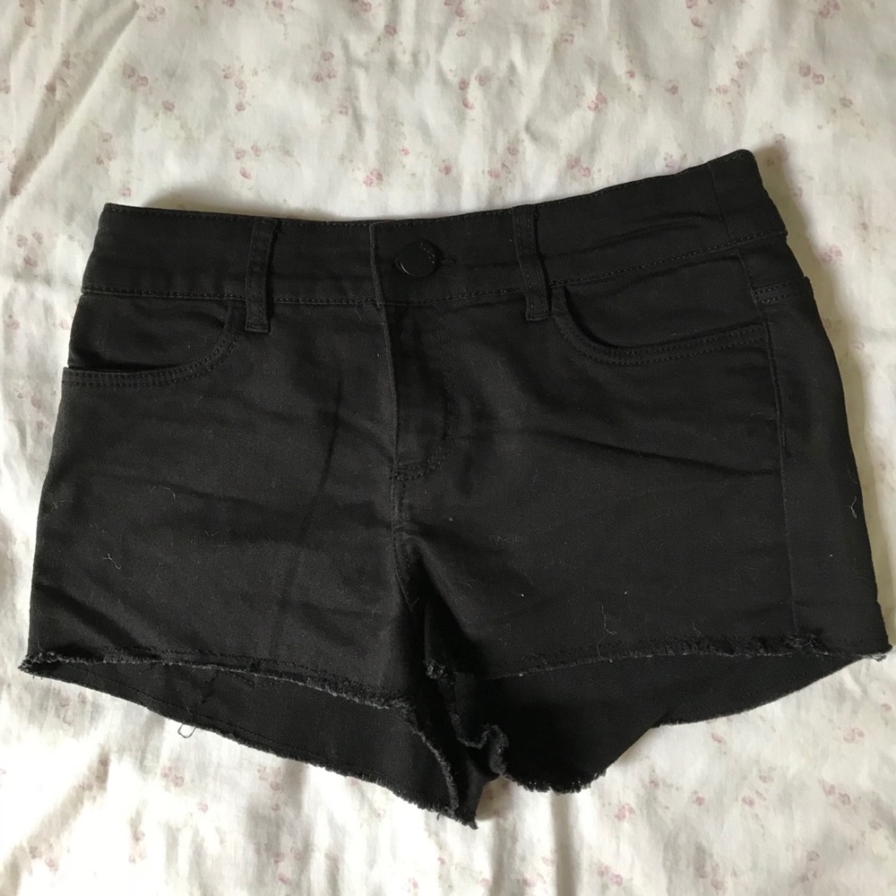 black shorts👖